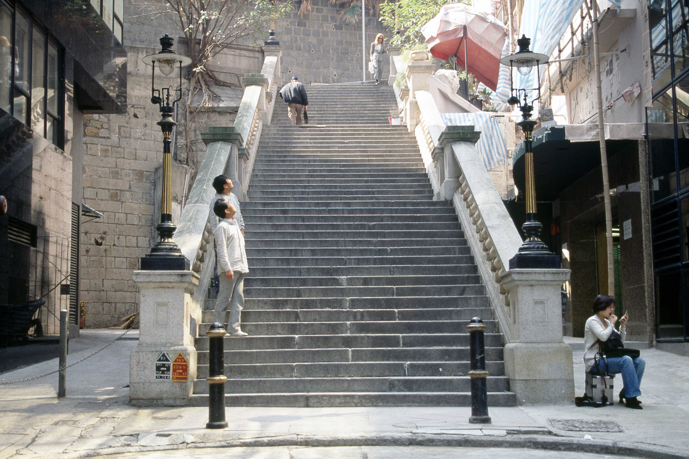 Duddell Street Steps and Gas Lamps